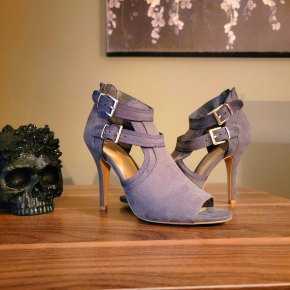 LC Lauren Conrad Shoes - Lauren Conrad peep heels